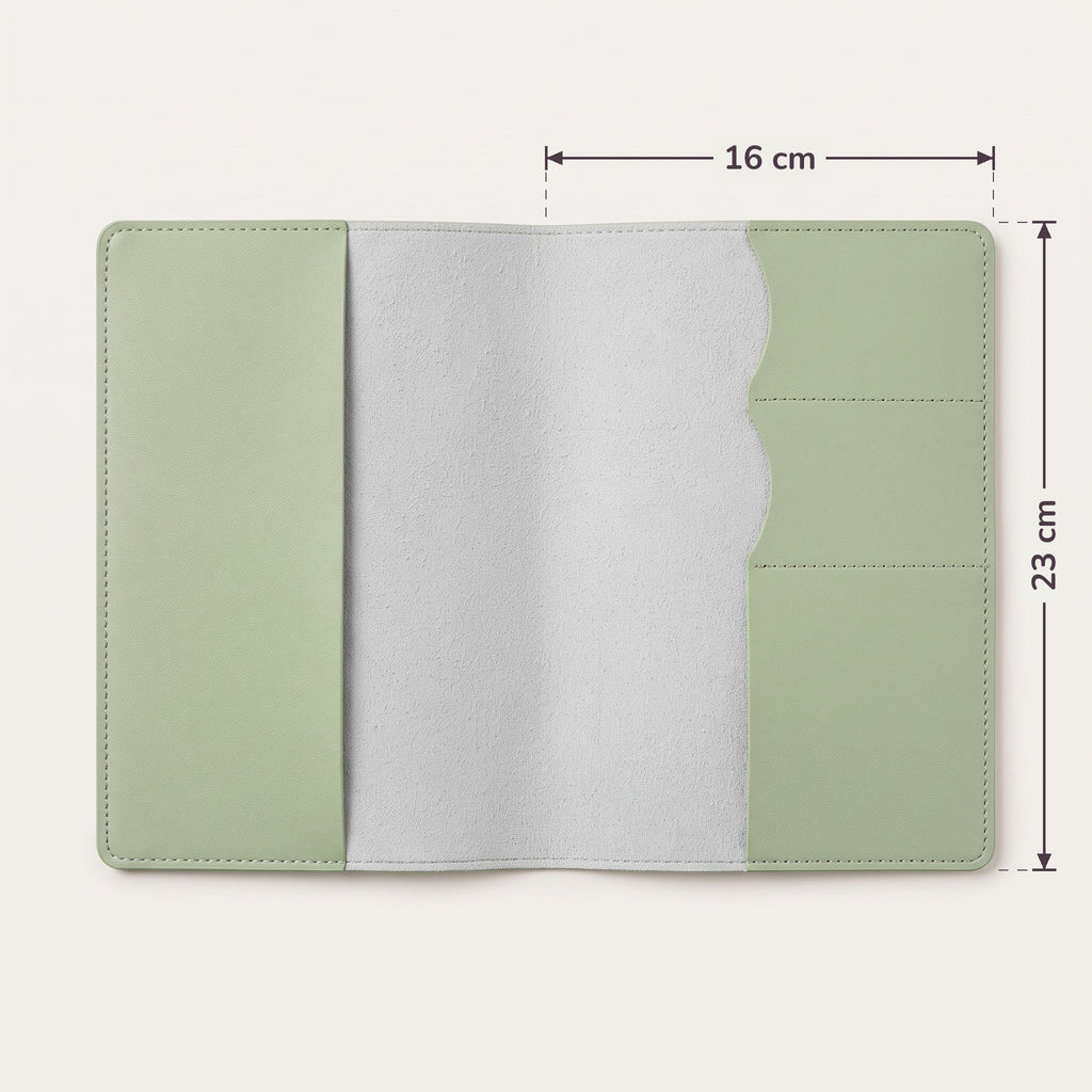 Protège carnet de santé bébé personnalisé – Lapin de profil — dimensions 16 × 23 cm (coloris Vert sauge)