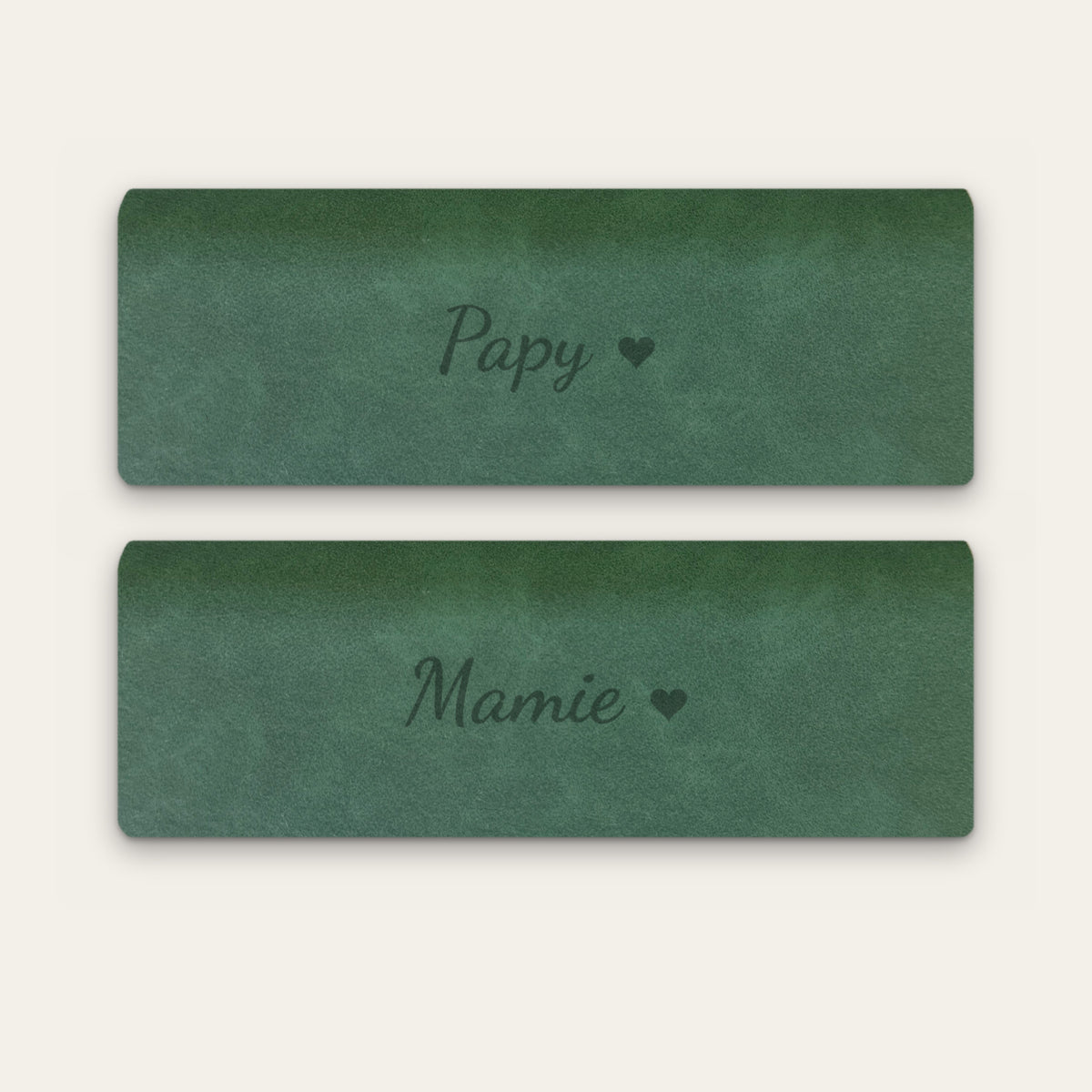 Lot de 2 étuis à lunettes papy et mamie, gravés — Vert sapin — gravure « Papy » et « Mamie »