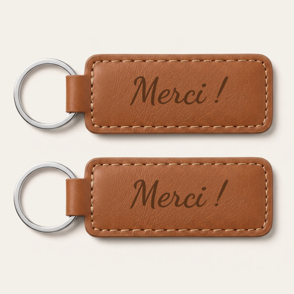 Lot de 2 porte-clés maîtresse et ATSEM, gravés — rectangle, exemple de gravure au verso, en option : « Merci ! » et « Merci ! » (Caramel)