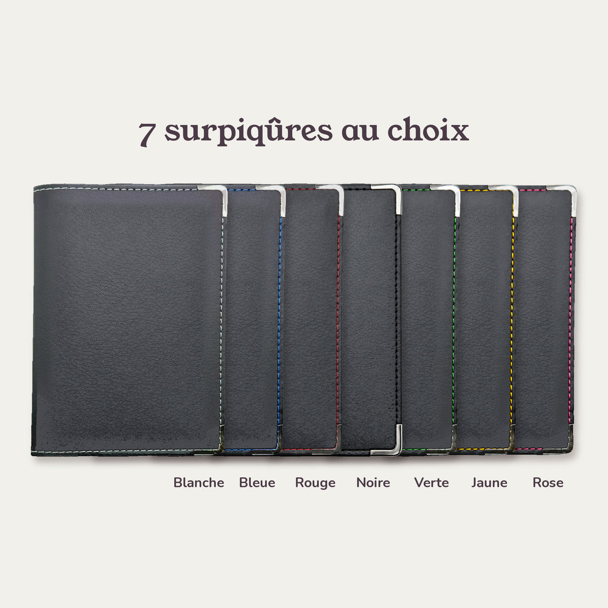 Protège-passeport bébé garçon personnalisé – Voitures — les 7 surpiqûres : Blanche, Bleue, Rouge, Noire, Verte, Jaune, Rose