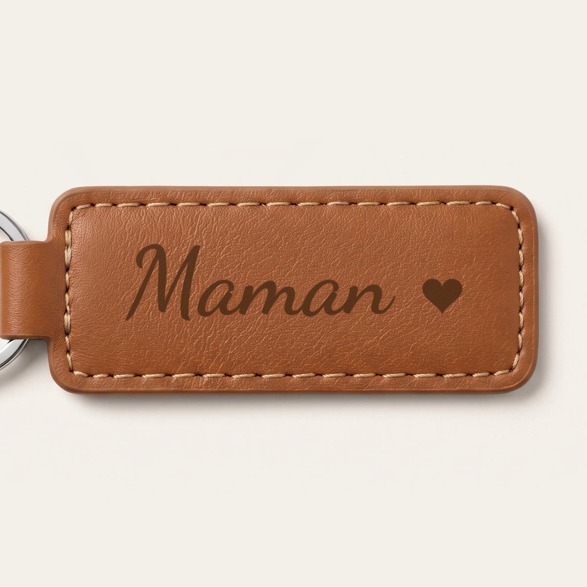 Porte-clés maman personnalisé, gravé — rectangle, gros plan de la gravure (Caramel)