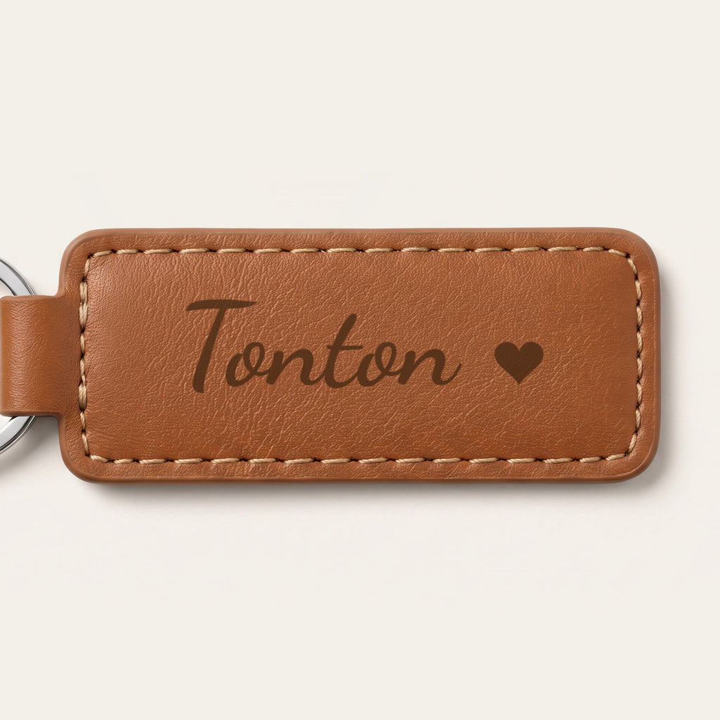 Porte-clés tonton personnalisé, gravé — rectangle, gros plan de la gravure (Caramel)