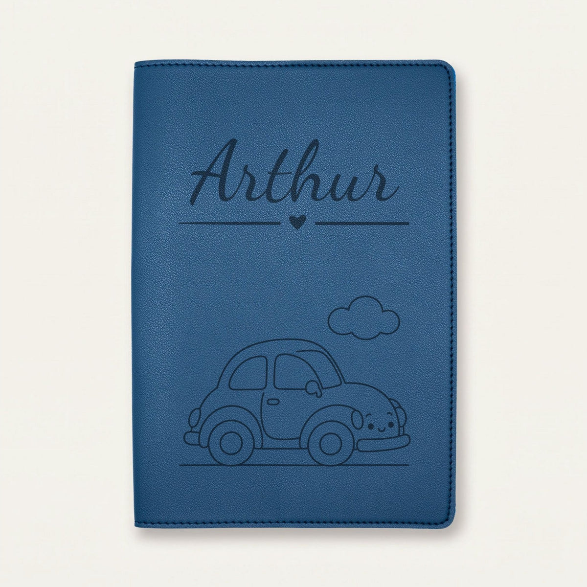 Protège carnet de santé bébé garçon personnalisé – Voitures — Bleu nuit — gravure « Arthur »