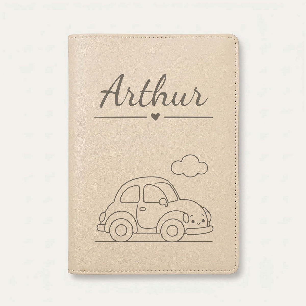 Protège carnet de santé bébé garçon personnalisé – Voitures — Crème vanille — gravure « Arthur »