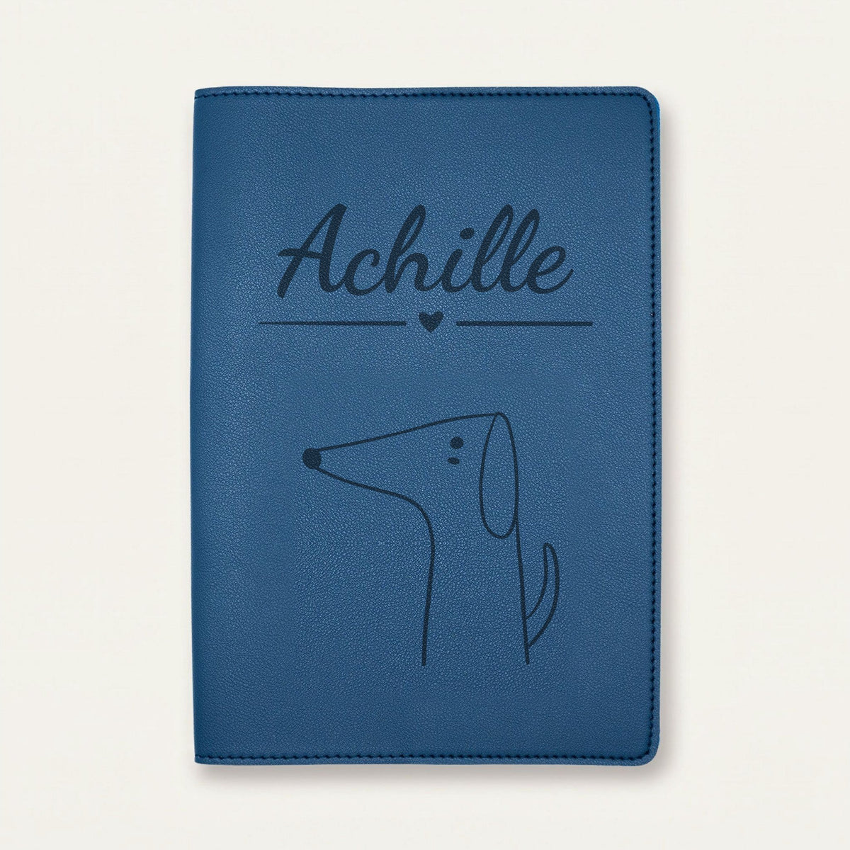 Protège carnet de santé bébé personnalisé – Chien de profil — Bleu nuit — gravure « Achille »