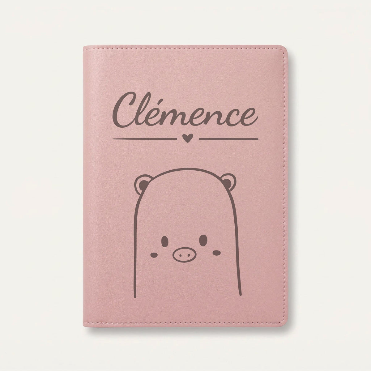 Protège carnet de santé bébé personnalisé – Cochon — Rose dragée — gravure « Clémence »