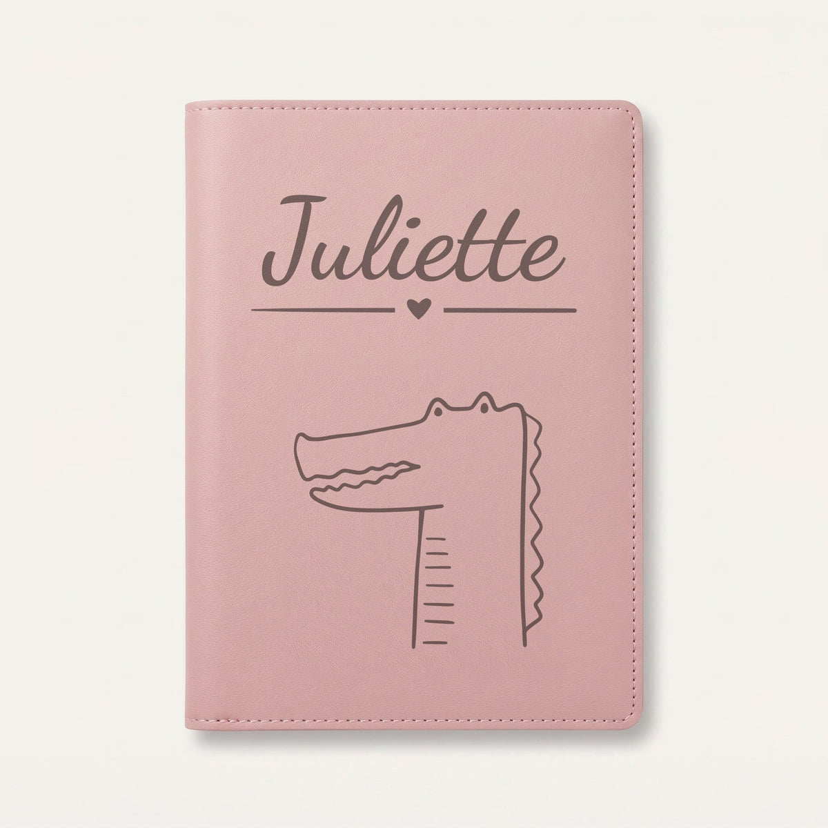 Protège carnet de santé bébé personnalisé – Crocodile — Rose dragée — gravure « Juliette »