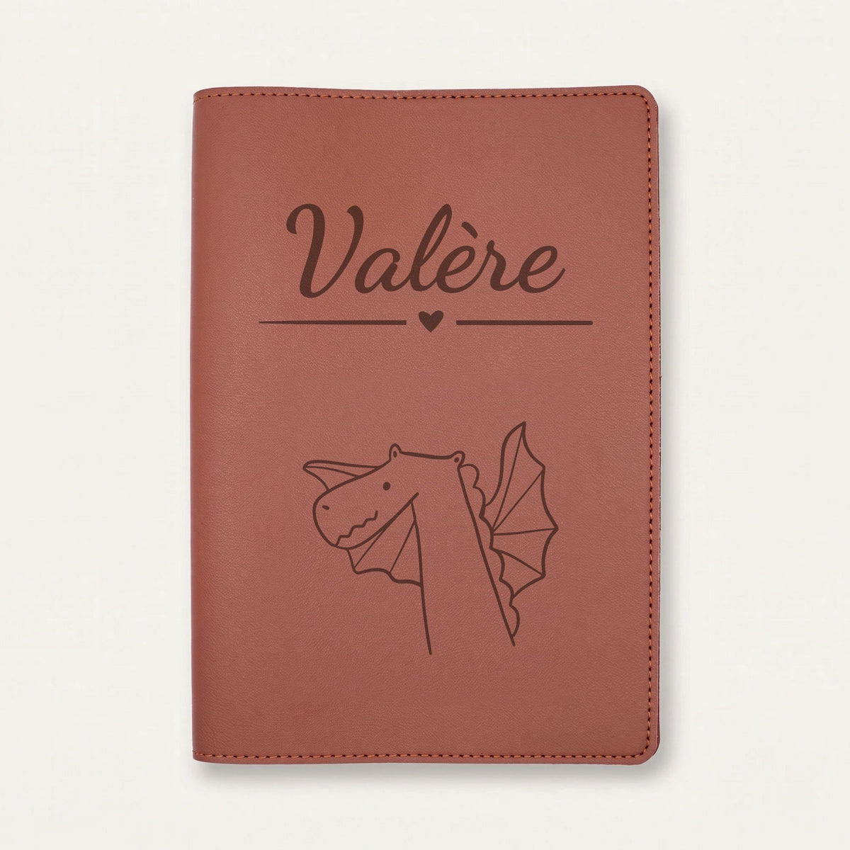 Protège carnet de santé bébé personnalisé – Dragon — Chocolat — gravure « Valère »