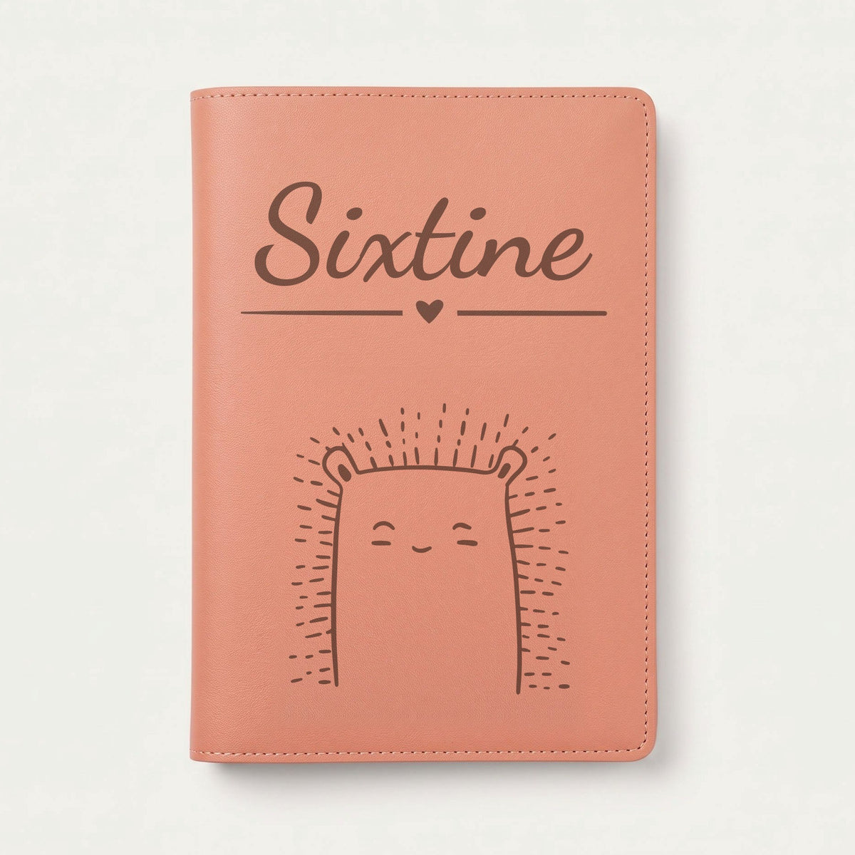 Protège carnet de santé bébé personnalisé – Hérisson — Terracotta — gravure « Sixtine »