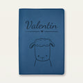 Protège carnet de santé bébé personnalisé – Mouton — Bleu nuit — gravure « Valentin »