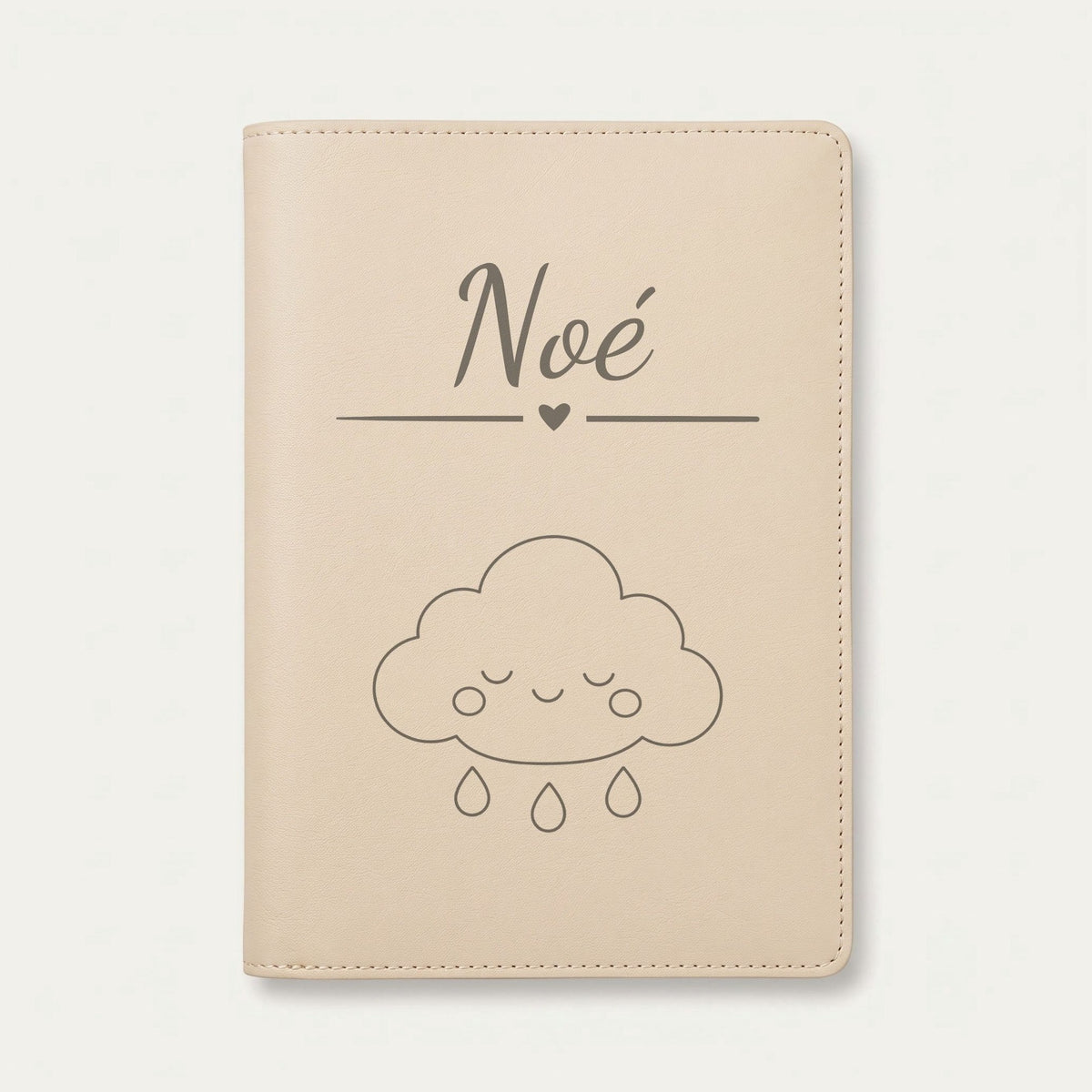 Protège carnet de santé bébé personnalisé – Nuage — Crème vanille — gravure « Noé »