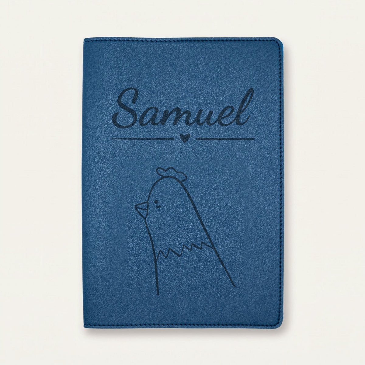 Protège carnet de santé bébé personnalisé – Poule — Bleu nuit — gravure « Samuel »