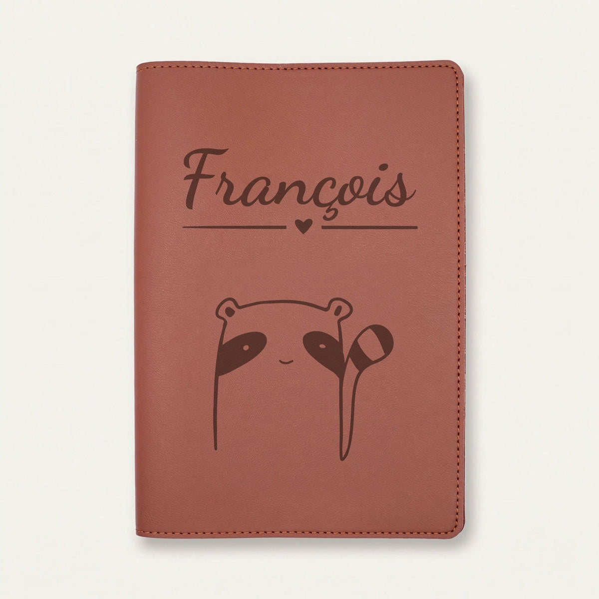 Protège carnet de santé bébé personnalisé – Raton laveur — Chocolat — gravure « François »