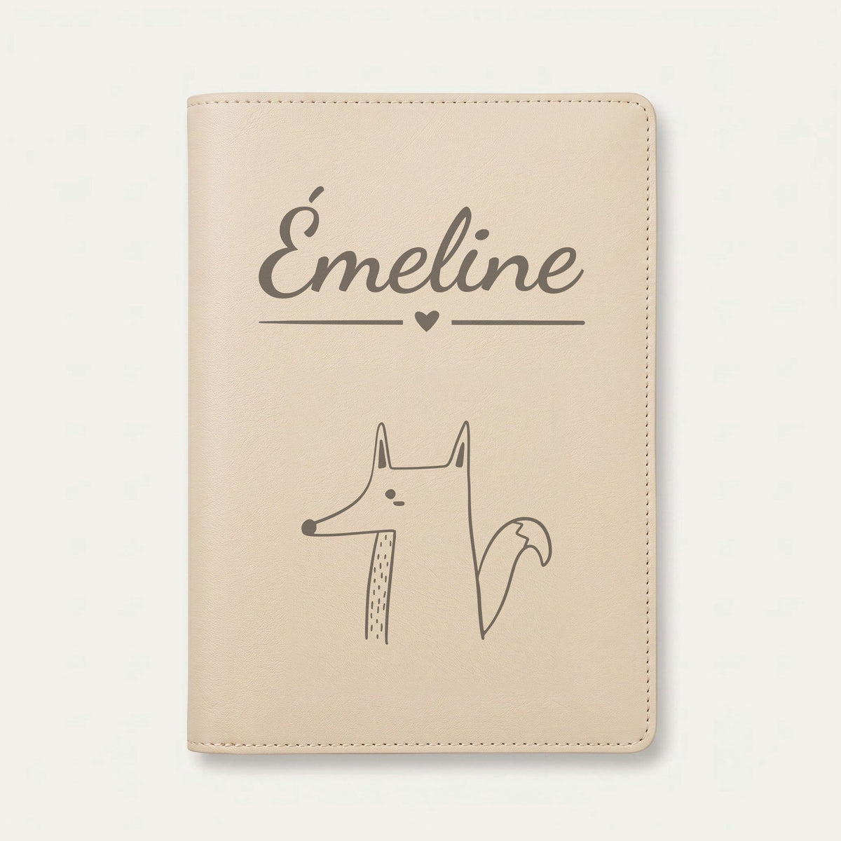 Protège carnet de santé bébé personnalisé – Renard de profil — Crème vanille — gravure « Émeline »