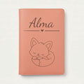 Protège carnet de santé bébé personnalisé – Renard — Terracotta — gravure « Alma »
