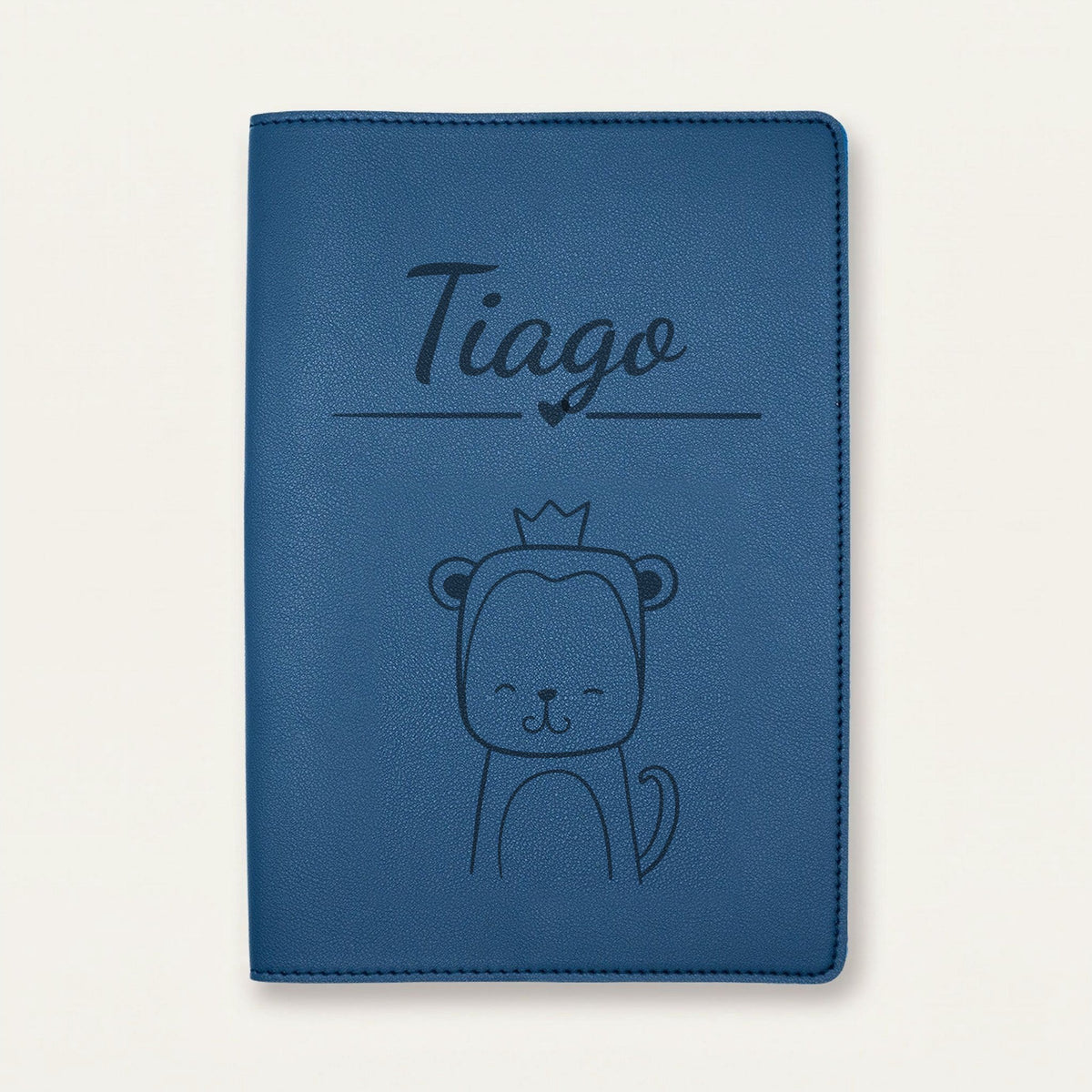 Protège carnet de santé bébé personnalisé – Singe à la couronne — Bleu nuit — gravure « Tiago »