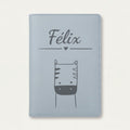 Protège carnet de santé bébé personnalisé – Zèbre — Bleu nuage — gravure « Félix »