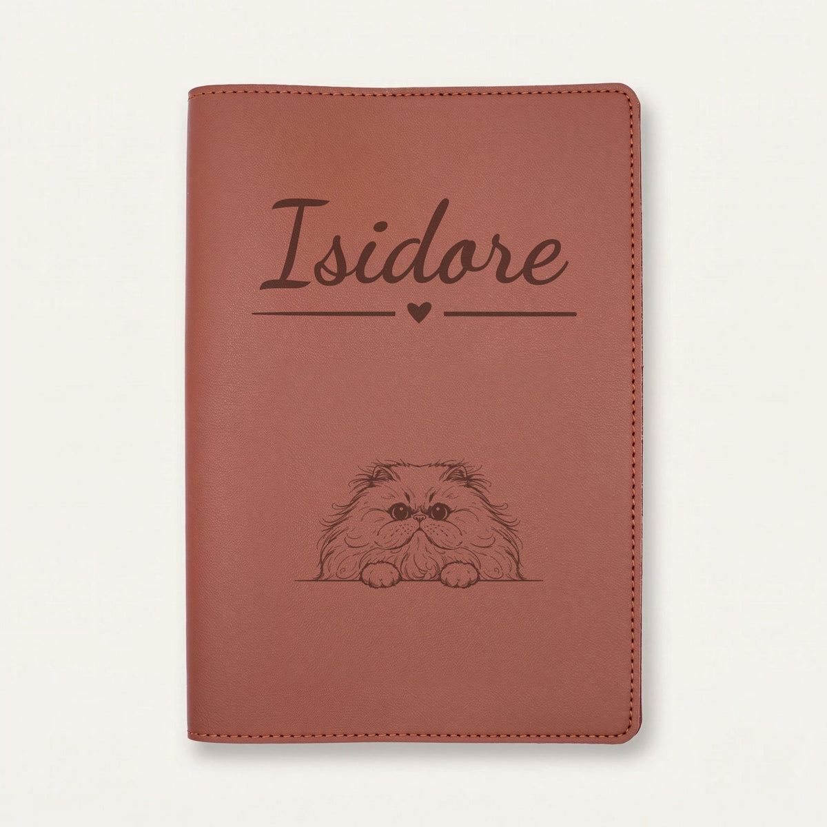 Protège carnet de santé chat personnalisé – Persan — Chocolat — Cœur — gravure « Isidore »
