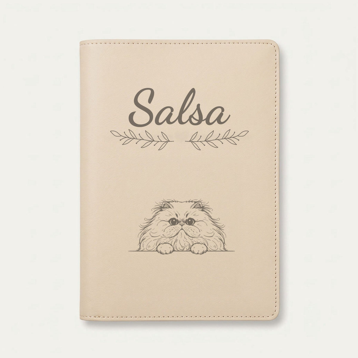 Protège carnet de santé chat personnalisé – Persan — Crème vanille — Rameaux — gravure « Salsa »