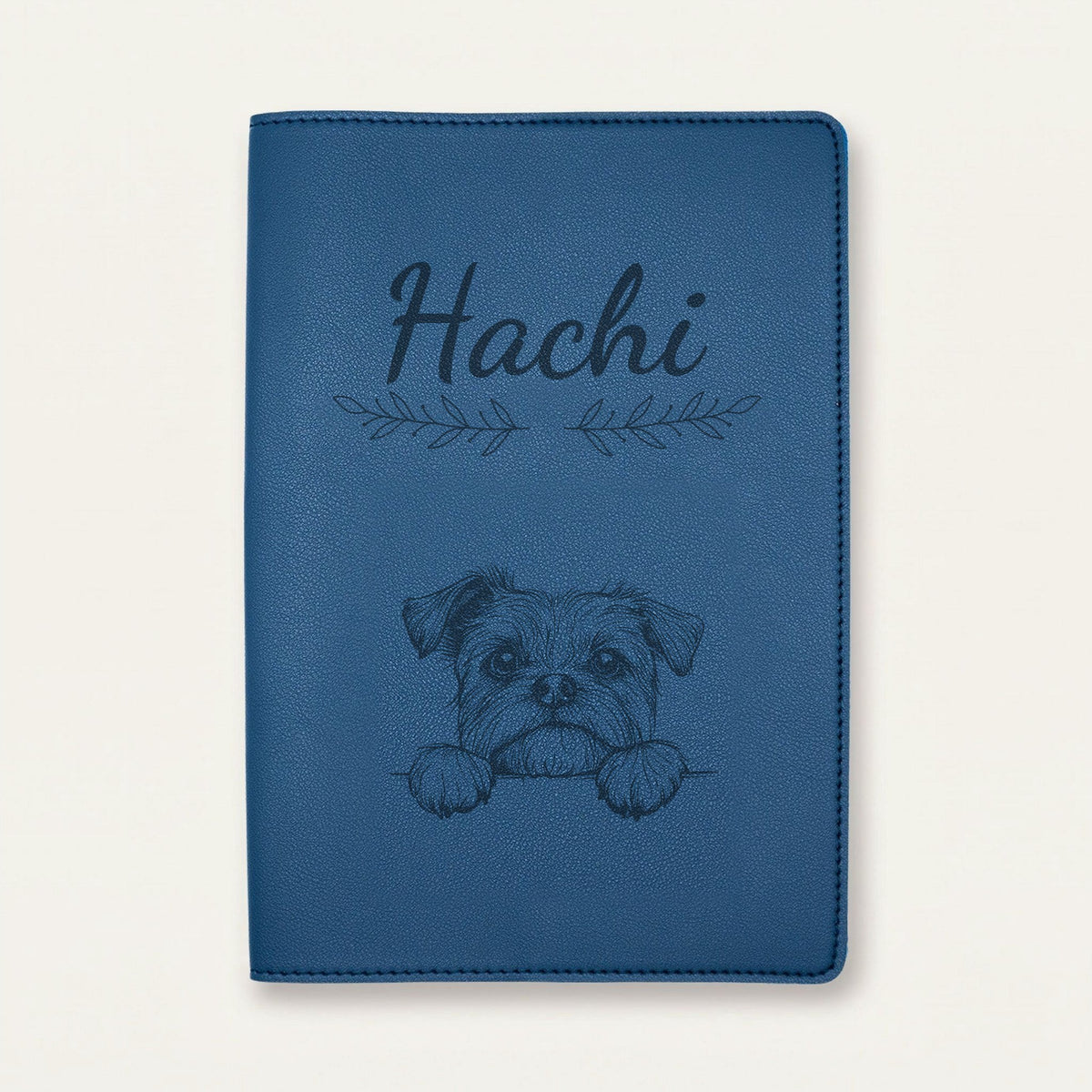 Protège carnet de santé chien personnalisé – Affenpinscher — Bleu nuit — Rameaux — gravure « Hachi »