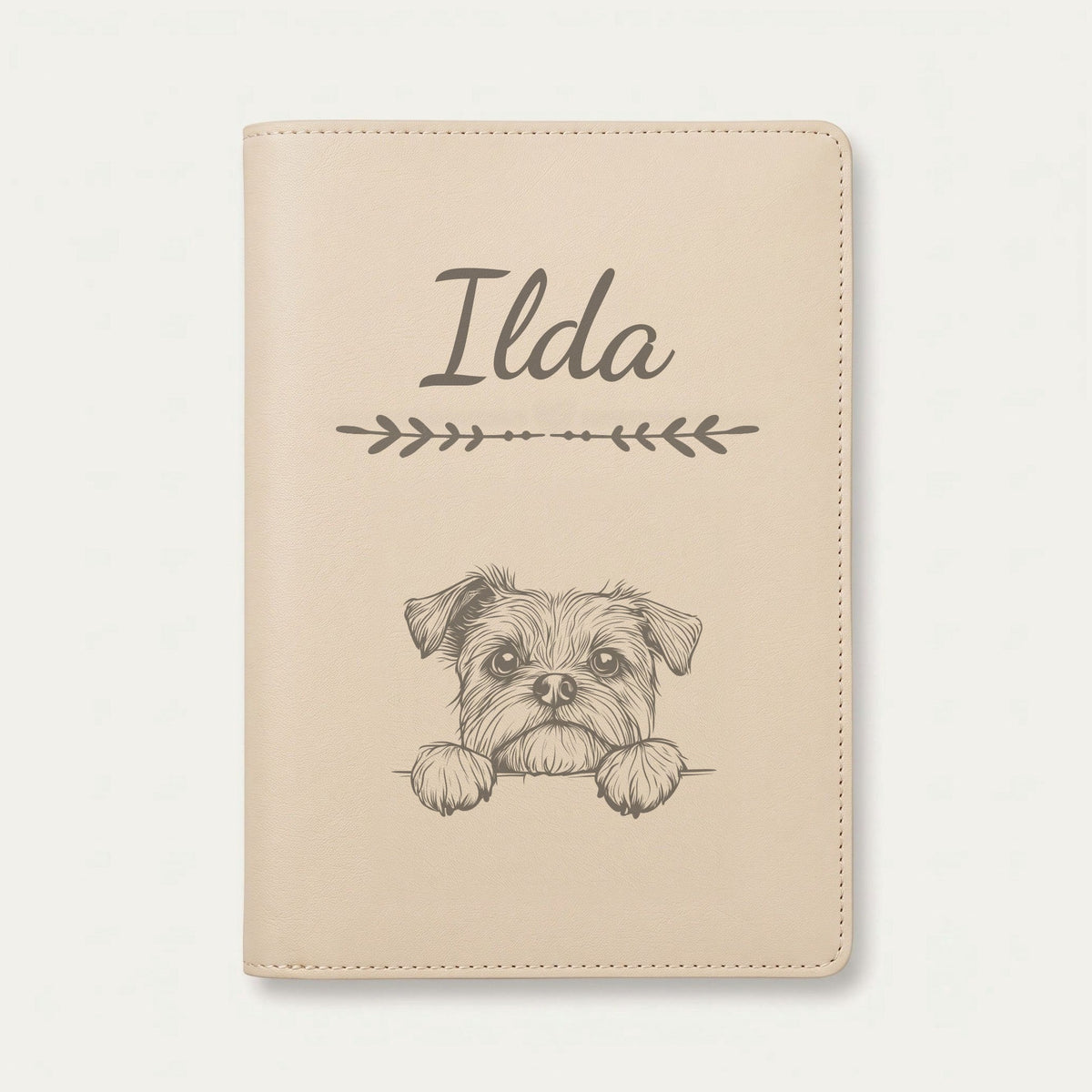 Protège carnet de santé chien personnalisé – Affenpinscher — Crème vanille — Flèche — gravure « Ilda »