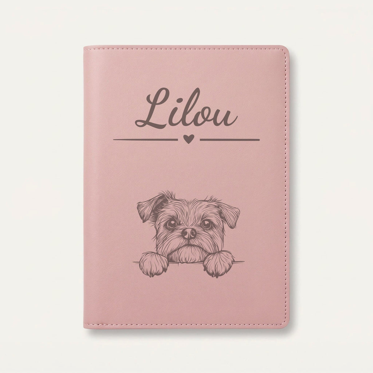 Protège carnet de santé chien personnalisé – Affenpinscher — Rose dragée — Cœur — gravure « Lilou »