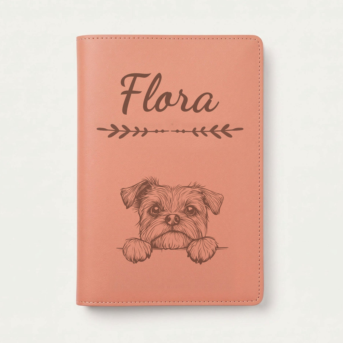 Protège carnet de santé chien personnalisé – Affenpinscher — Terracotta — Flèche — gravure « Flora »