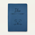 Protège carnet de santé chien personnalisé – American staff — Bleu nuit — Flèche — gravure « Iko »