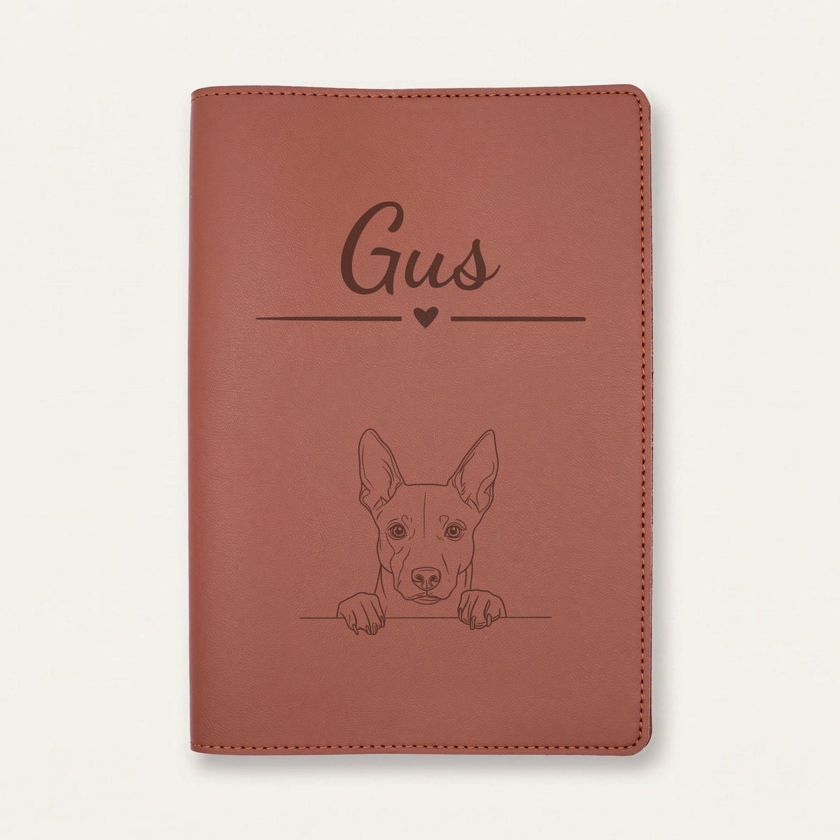 Protège carnet de santé chien personnalisé – Basenji — Chocolat — Cœur — gravure « Gus »