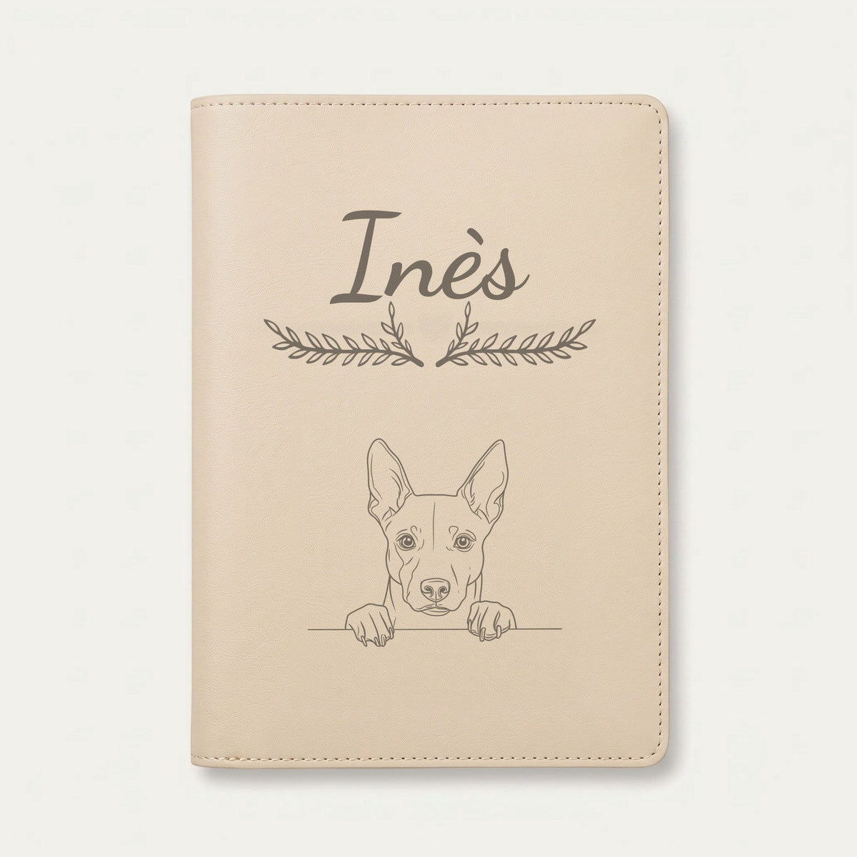Protège carnet de santé chien personnalisé – Basenji — Crème vanille — Bouquet — gravure « Inès »