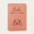 Protège carnet de santé chien personnalisé – Basset hound — Terracotta — Flèche — gravure « Lulu »