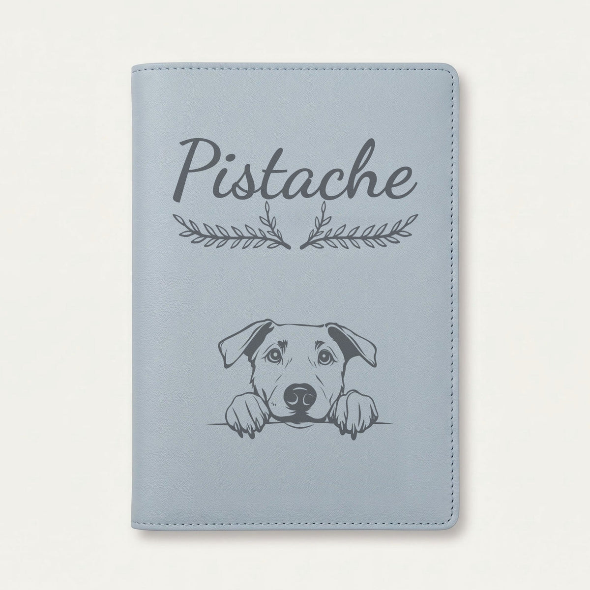 Protège carnet de santé chien personnalisé – Beauceron — Bleu nuage — Bouquet — gravure « Pistache »