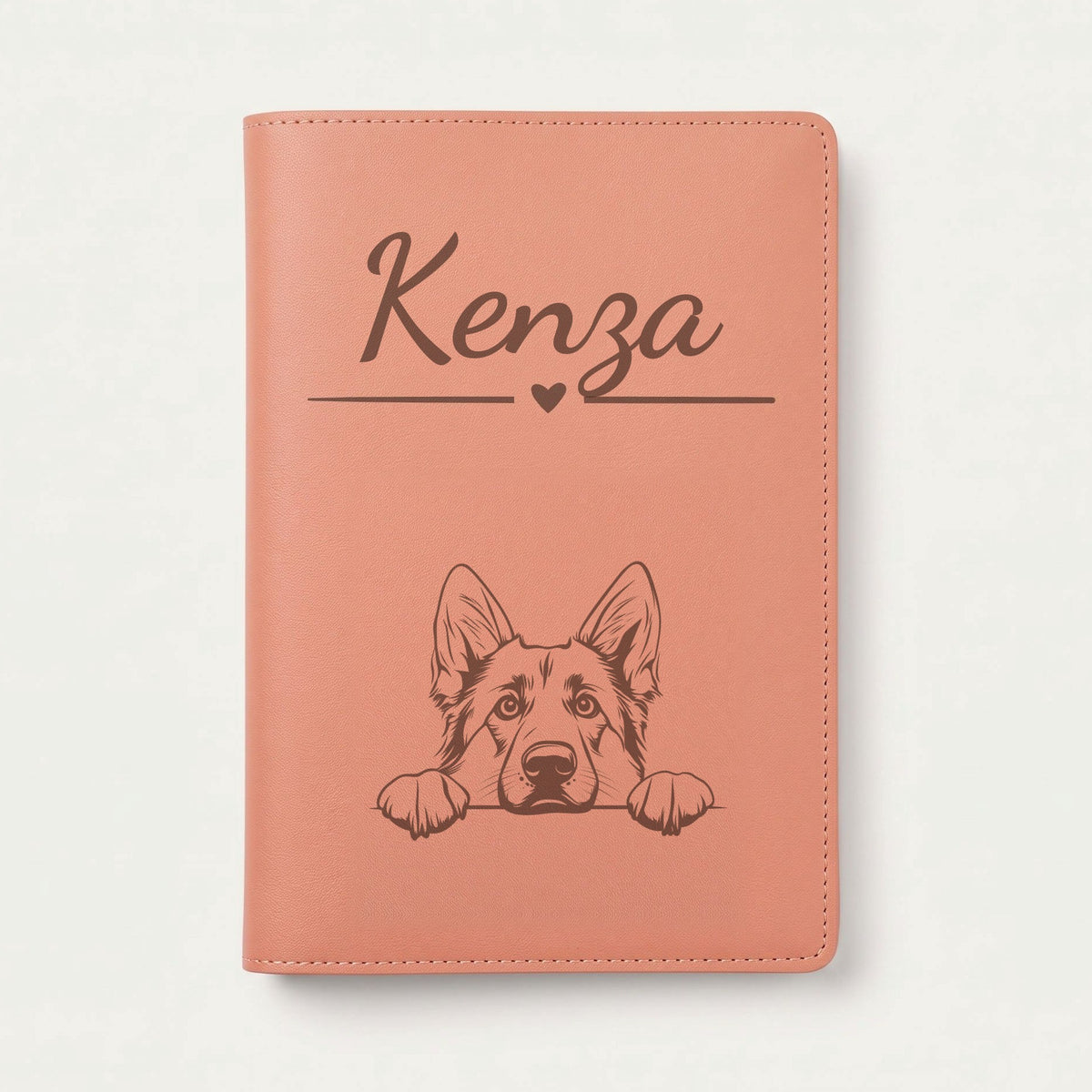 Protège carnet de santé chien personnalisé – Berger allemand — Terracotta — Cœur — gravure « Kenza »