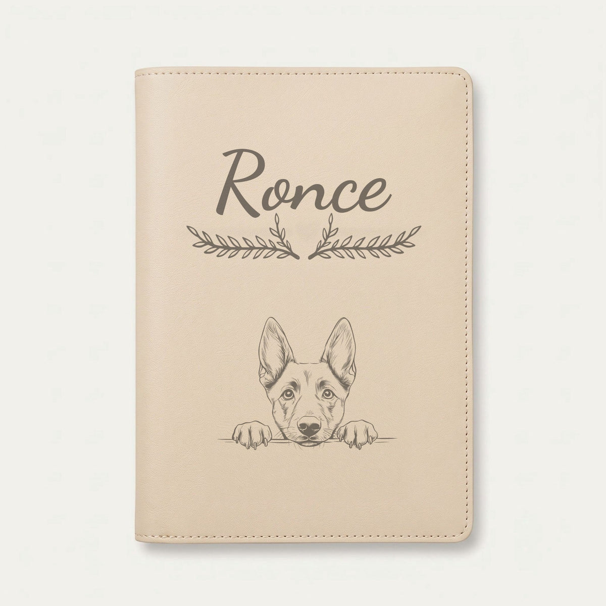 Protège carnet de santé chien personnalisé – Berger belge malinois — Crème vanille — Bouquet — gravure « Ronce »