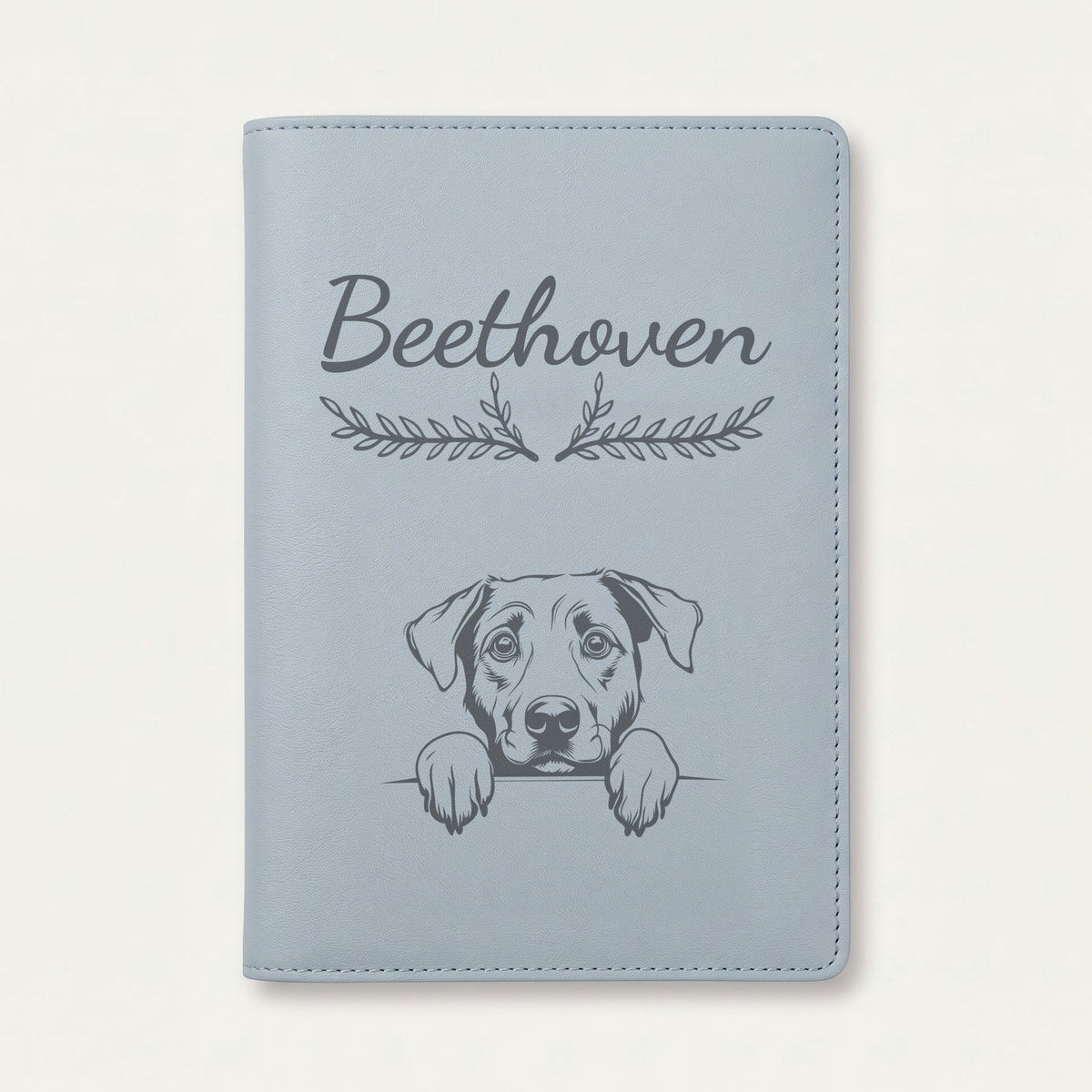 Protège carnet de santé chien personnalisé – Berger d'Anatolie — Bleu nuage — Bouquet — gravure « Beethoven »