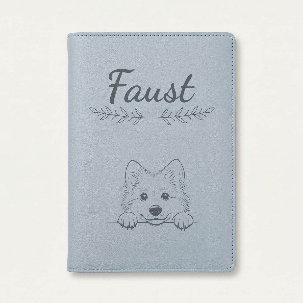 Protège carnet de santé chien personnalisé – Berger islandais — Bleu nuage — Rameaux — gravure « Faust »