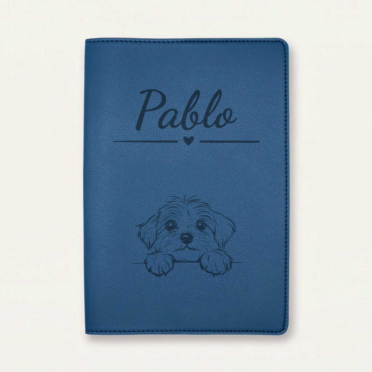 Protège carnet de santé chien personnalisé – Bichon havanais — Bleu nuit — Cœur — gravure « Pablo »