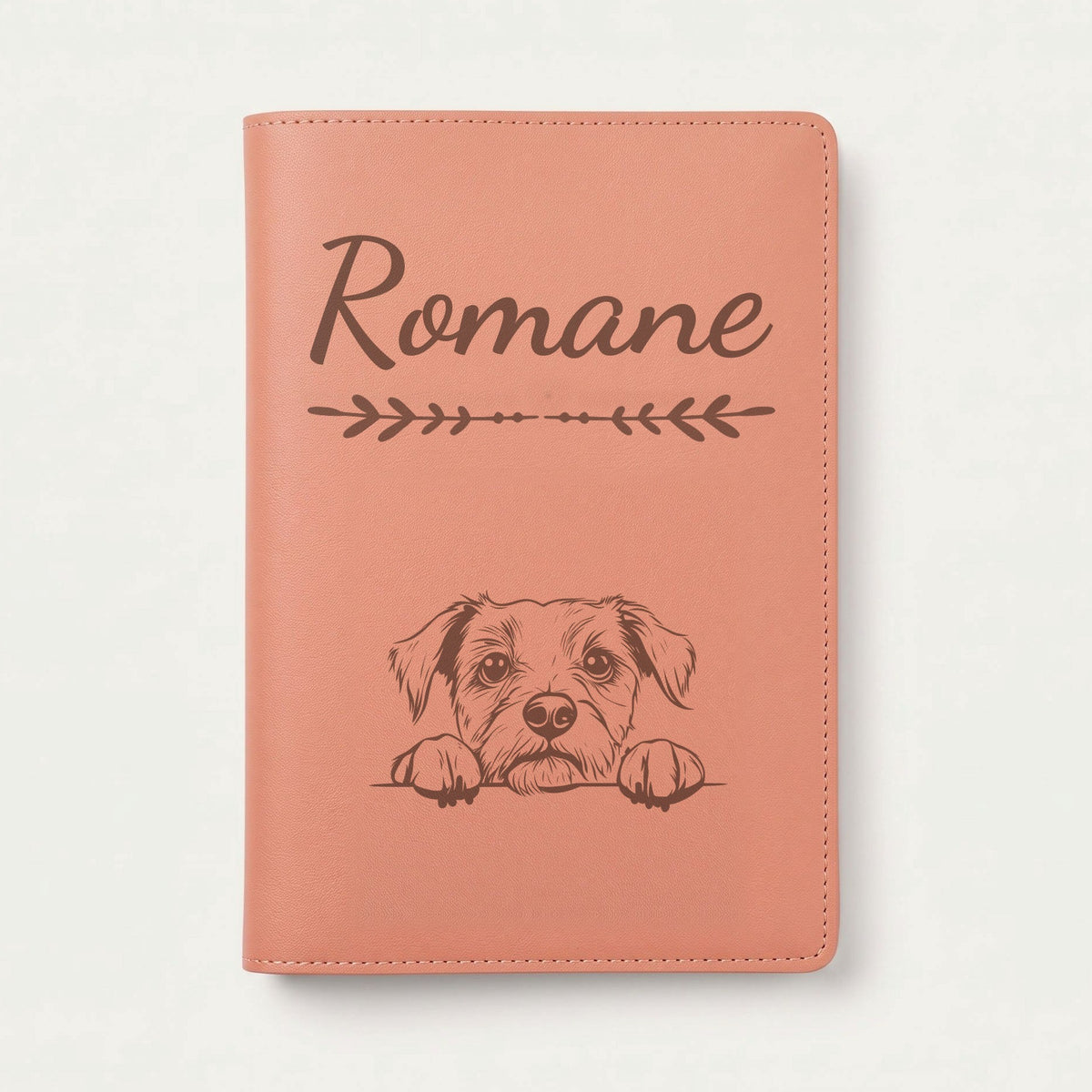 Protège carnet de santé chien personnalisé – Border terrier — Terracotta — Flèche — gravure « Romane »
