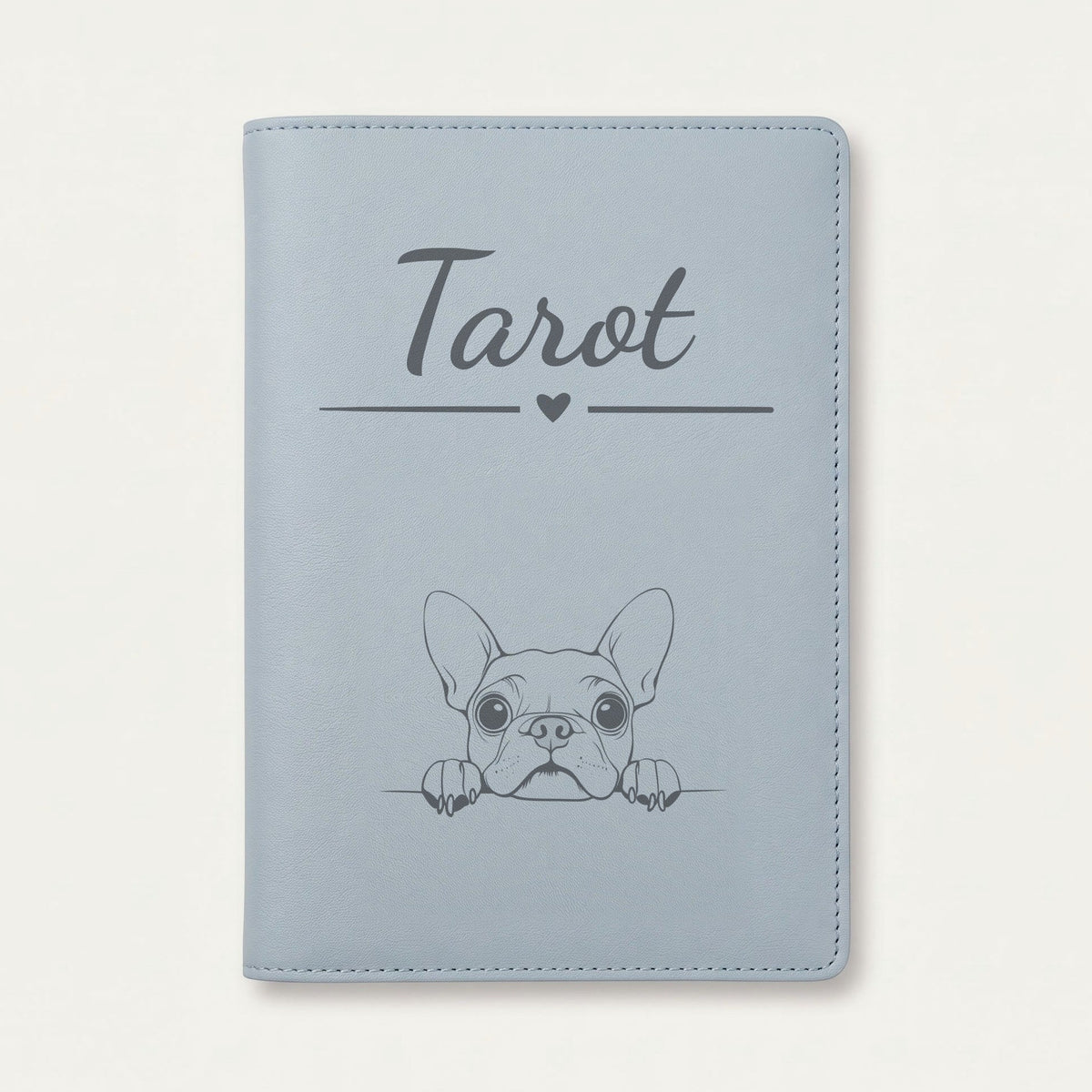 Protège carnet de santé chien personnalisé – Boston terrier — Bleu nuage — Cœur — gravure « Tarot »