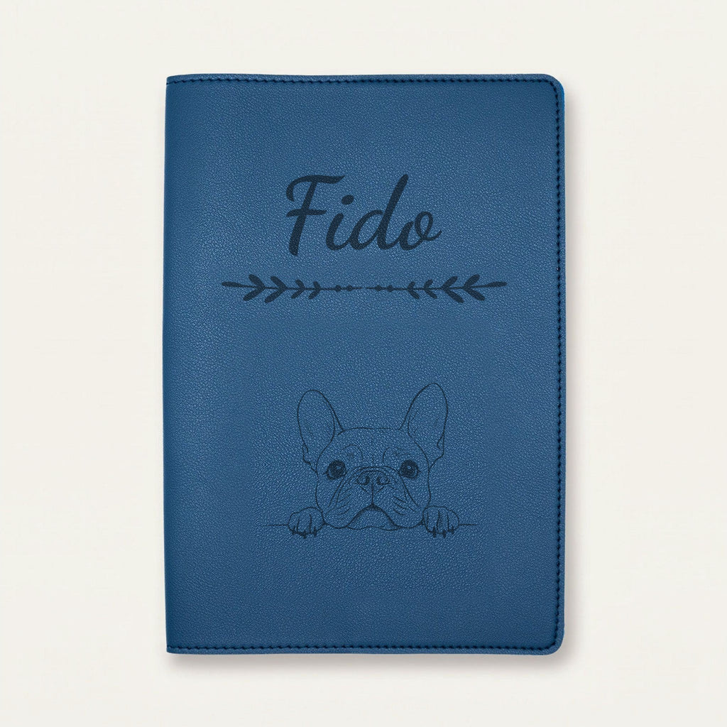 Protège carnet de santé chien personnalisé – Bouledogue français — Bleu nuit — Flèche — gravure « Fido »