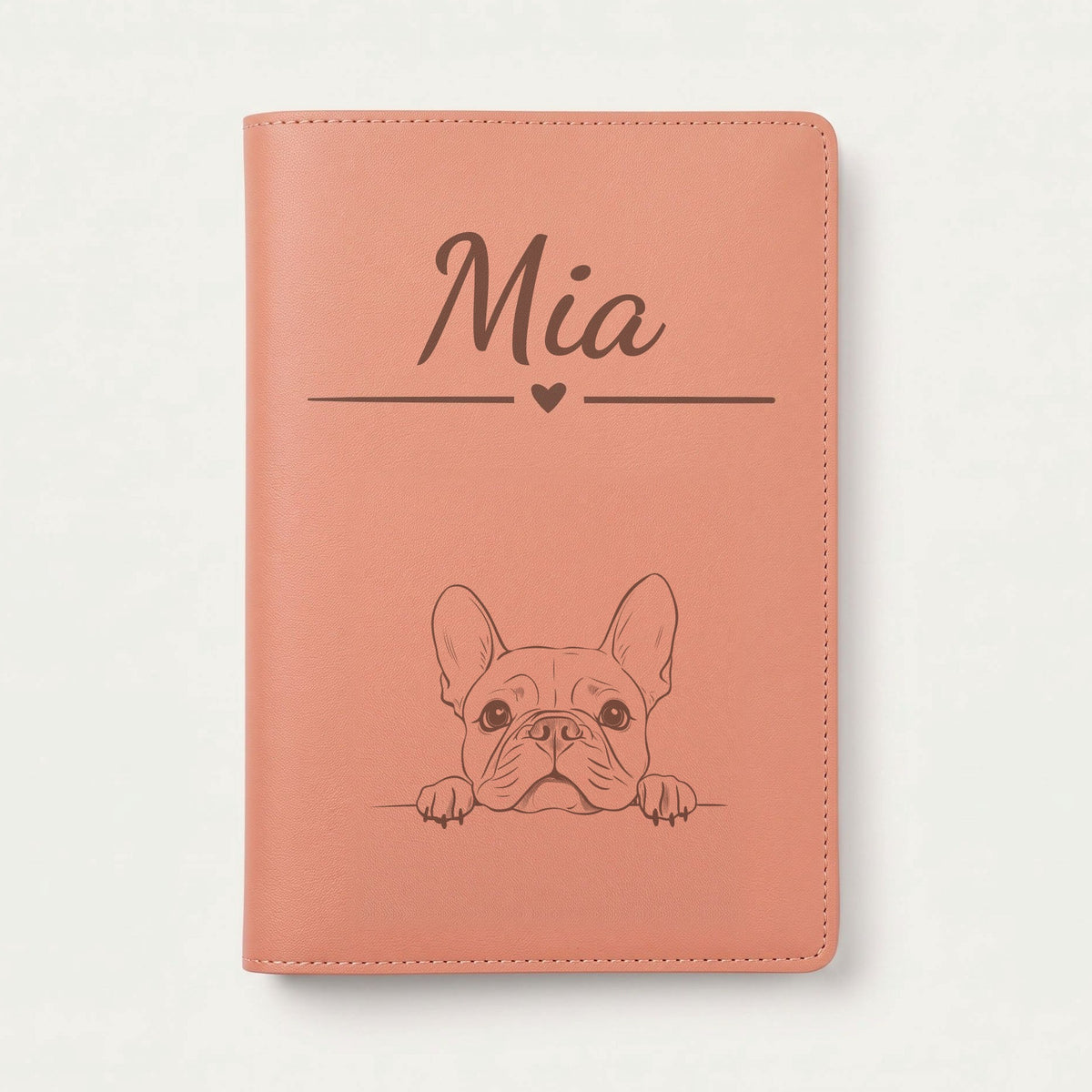 Protège carnet de santé chien personnalisé – Bouledogue français — Terracotta — Cœur — gravure « Mia »