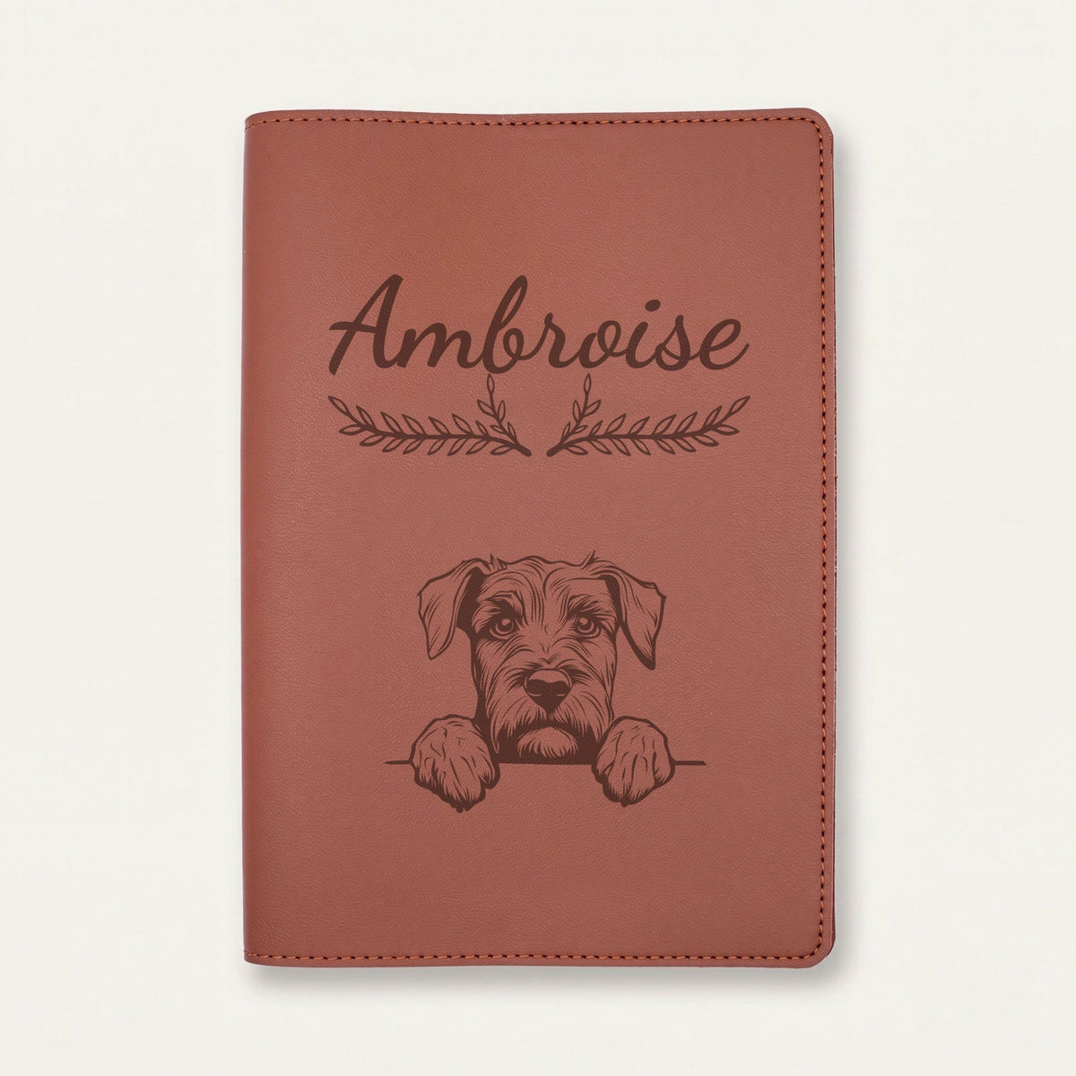 Protège carnet de santé chien personnalisé – Bouvier des Flandres — Chocolat — Bouquet — gravure « Ambroise »