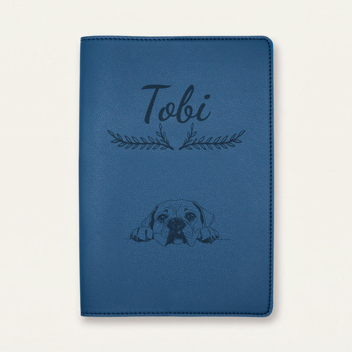 Protège carnet de santé chien personnalisé – Bullmastiff — Bleu nuit — Bouquet — gravure « Tobi »