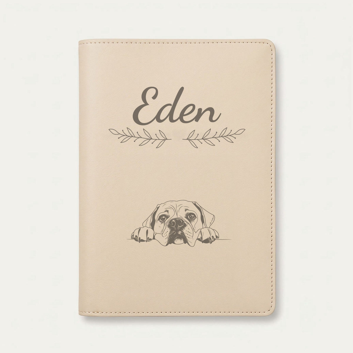 Protège carnet de santé chien personnalisé – Bullmastiff — Crème vanille — Rameaux — gravure « Eden »