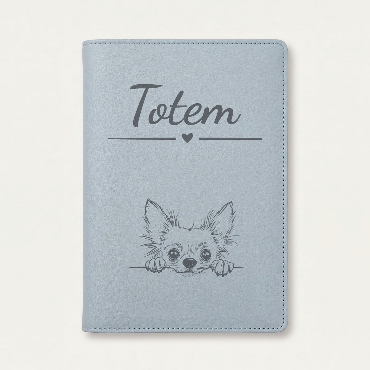 Protège carnet de santé chien personnalisé – Chien chinois à crête — Bleu nuage — Cœur — gravure « Totem »