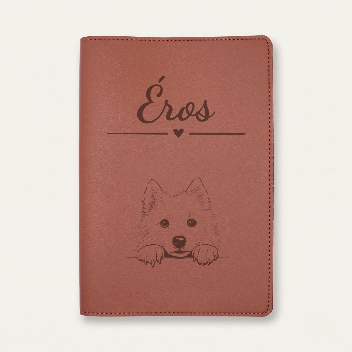 Protège carnet de santé chien personnalisé – Chien esquimau américain — Chocolat — Cœur — gravure « Éros »