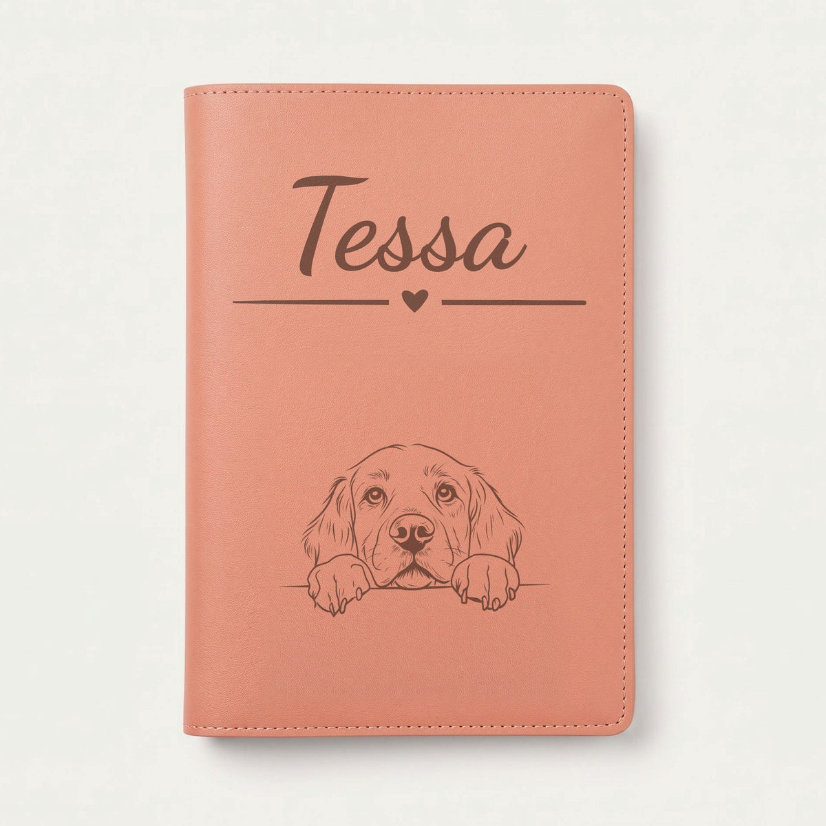 Protège carnet de santé chien personnalisé – Clumber spaniel — Terracotta — Cœur — gravure « Tessa »