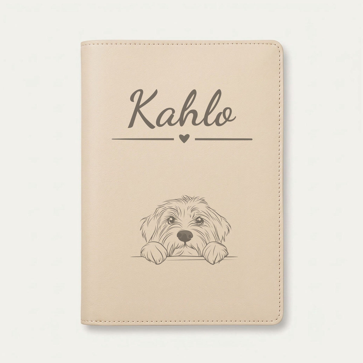 Protège carnet de santé chien personnalisé – Colley barbu — Crème vanille — Cœur — gravure « Kahlo »
