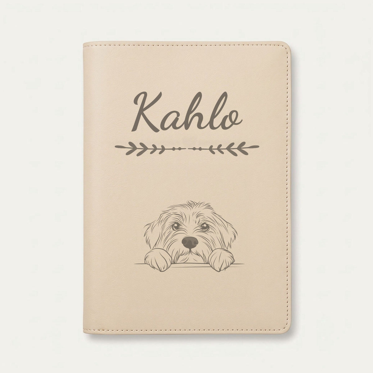 Protège carnet de santé chien personnalisé – Colley barbu — Crème vanille — Flèche — gravure « Kahlo »