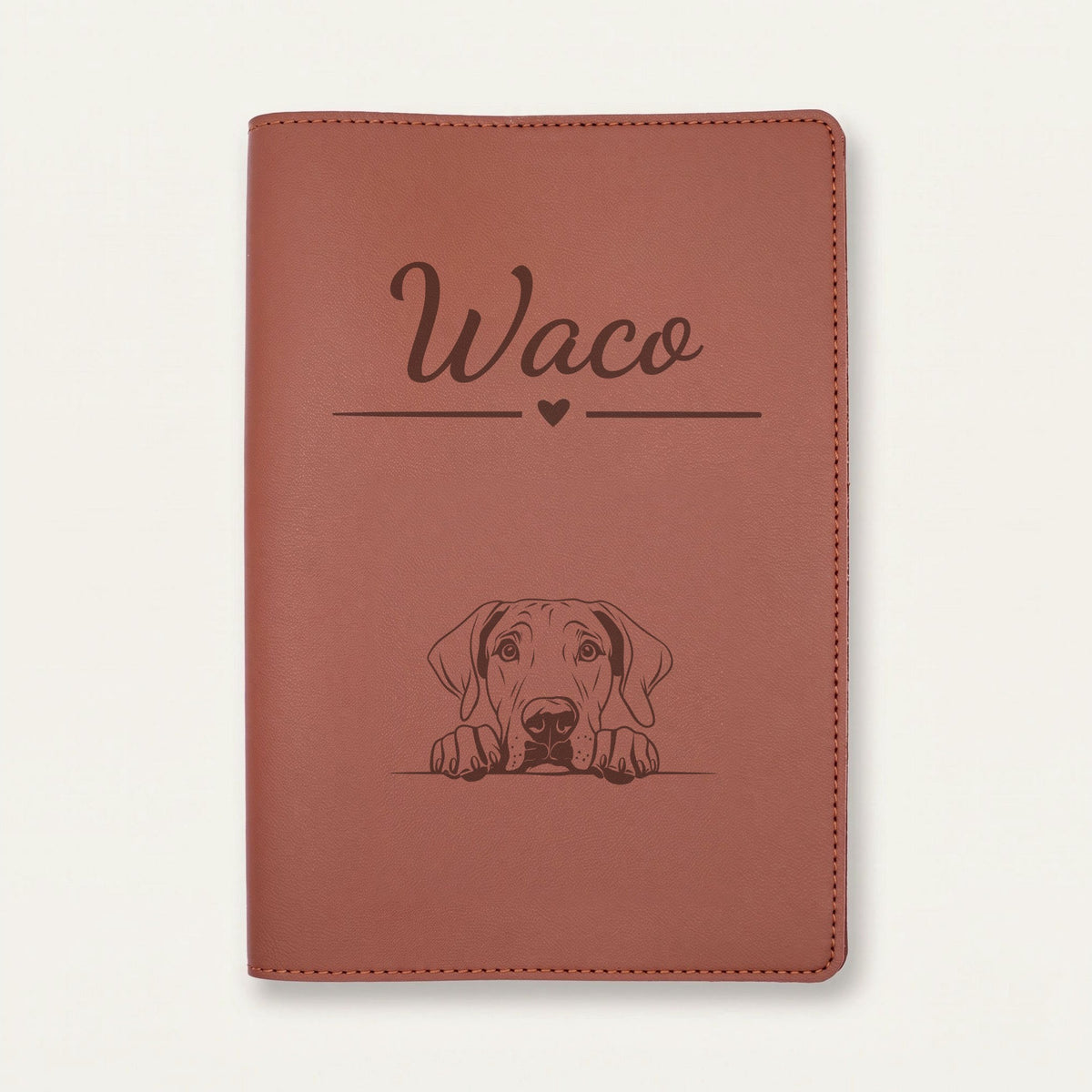 Protège carnet de santé chien personnalisé – Dogue allemand — Chocolat — Cœur — gravure « Waco »